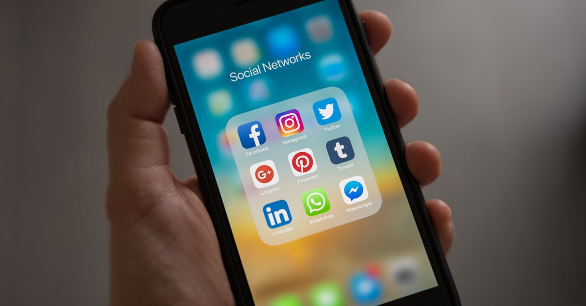 découvrez l'art du networking : développez votre réseau professionnel, échangez des idées et boostez votre carrière. apprenez des stratégies efficaces pour établir des relations durables et enrichissantes dans le monde des affaires.