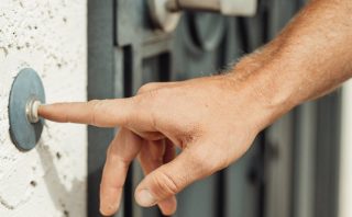 découvrez l'approche proactive, une stratégie clé pour anticiper les défis et maximiser les opportunités. apprenez à agir avant que les problèmes ne surviennent et à prendre des décisions éclairées qui propulsent votre succès.