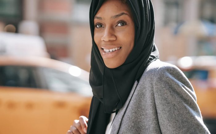 découvrez l'importance de l'inclusion sociale, un processus essentiel qui vise à intégrer toutes les personnes dans la société, en valorisant la diversité et en réduisant les inégalités. explorez des initiatives et des stratégies qui favorisent l'accessibilité et l'égalité des chances pour tous.