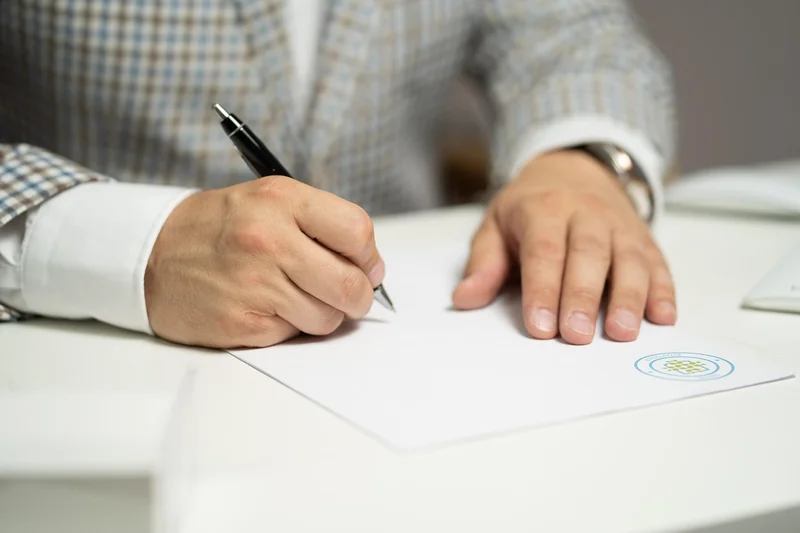 Comment souscrire et quels pièges éviter ?